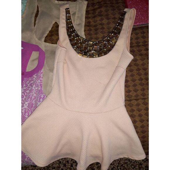 Womens top bundle  - Picture 9 of 16